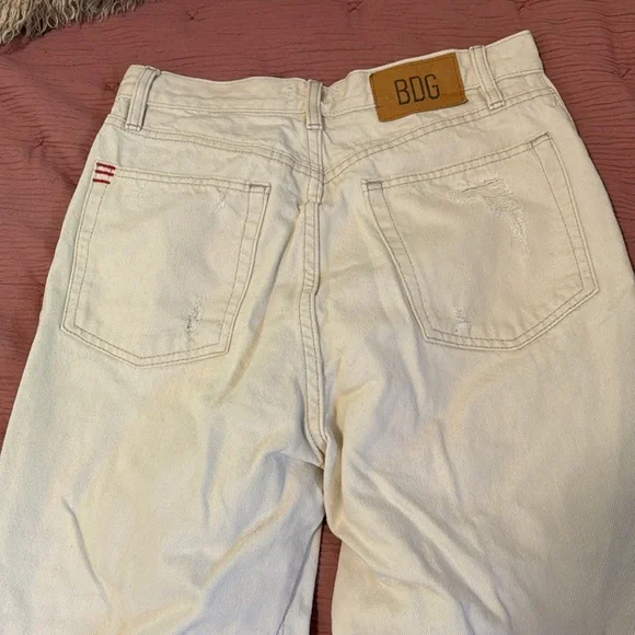 ripped cream jeans 🥯 - Picture 6 of 6